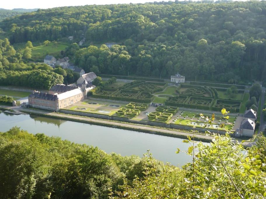 Laissez-Vous Enchanter Par La Vallee De La Meuse Hastiere-par-dela Exteriér fotografie