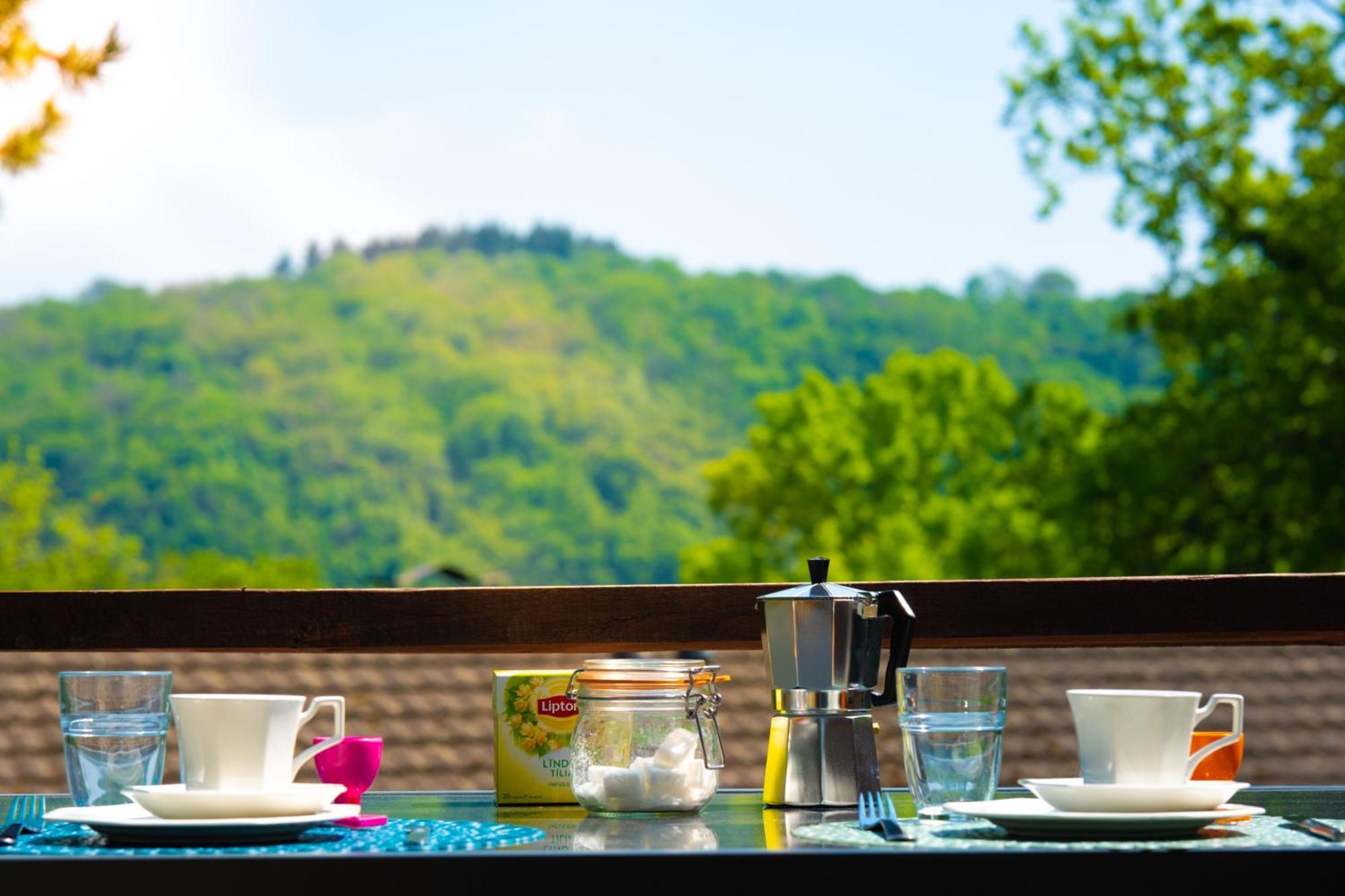 Laissez-Vous Enchanter Par La Vallee De La Meuse Hastiere-par-dela Exteriér fotografie